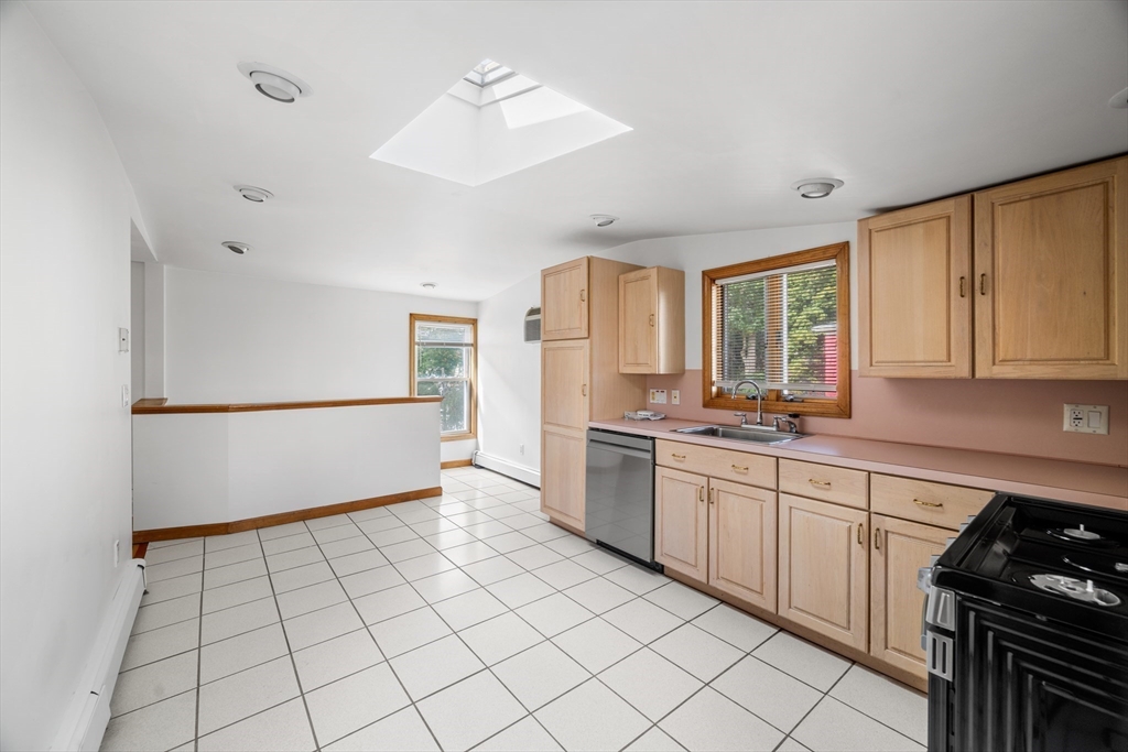 3 bed, 1 bath apartment for rent at 417 High St Unit 2, West Medford — photo 4 of 14