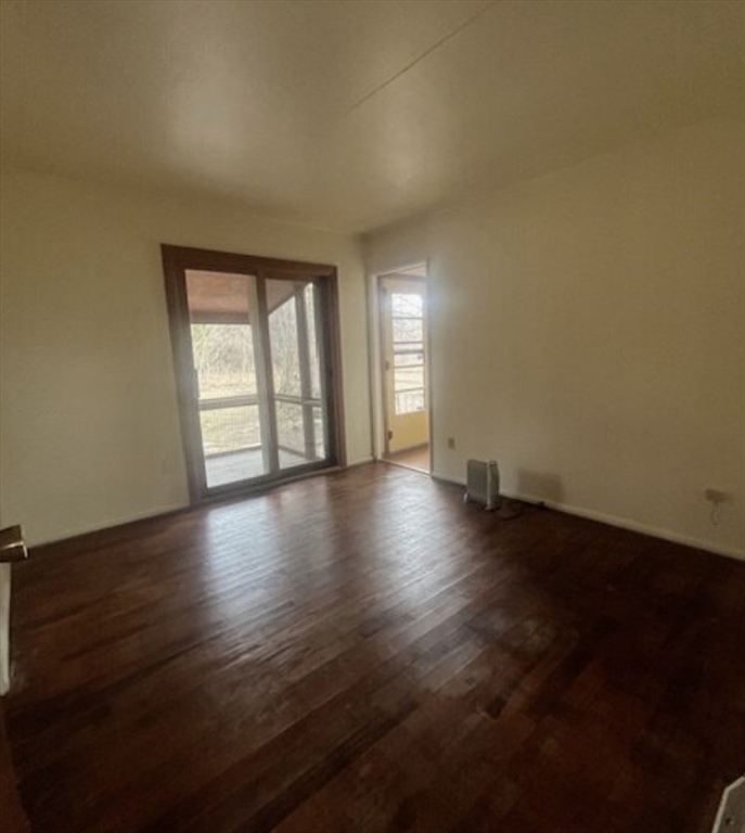 2 bed, 1 bath apartment for rent at 417 Old Ayer Rd, Groton — photo 5 of 10