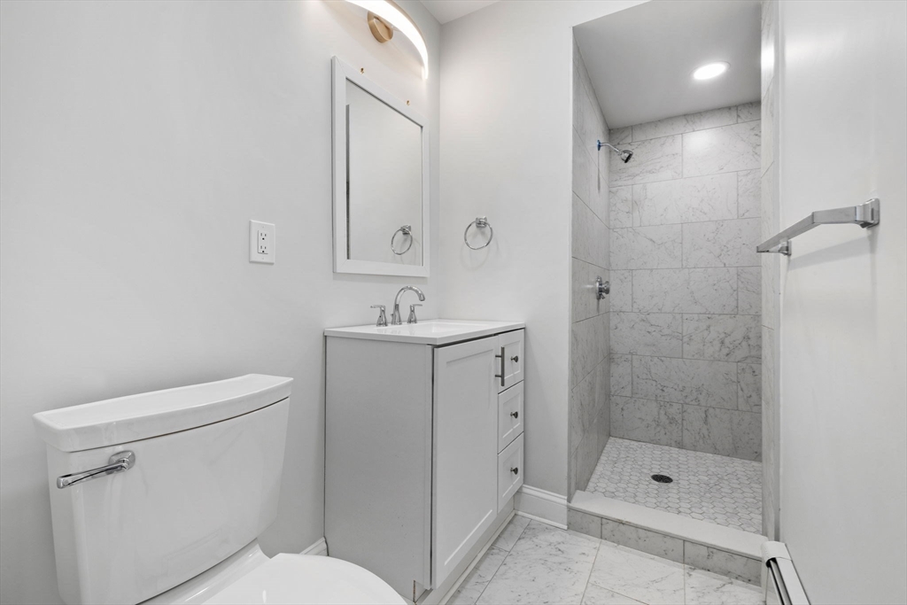 3 bed, 2 bath apartment for rent at 417 Salem St Unit 3, Medford — photo 11 of 24