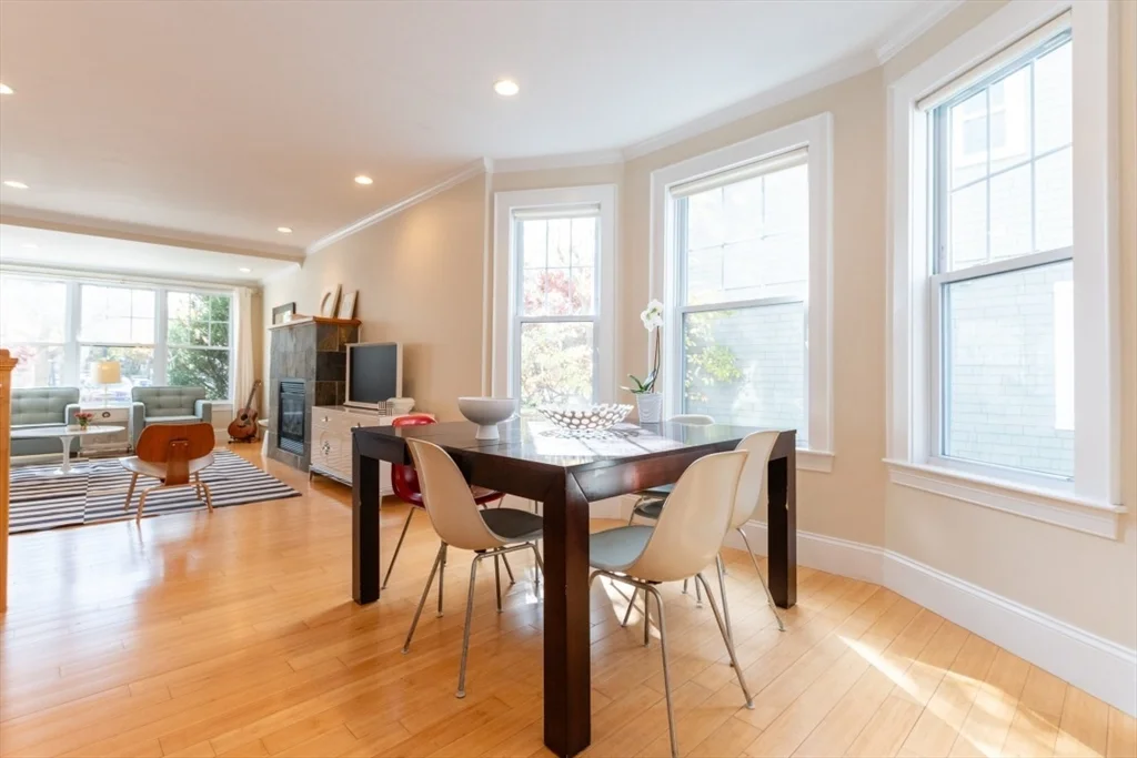 4 bed, 3 bath apartment for rent at 417 Walden St Unit 417, West Cambridge — photo 4 of 19