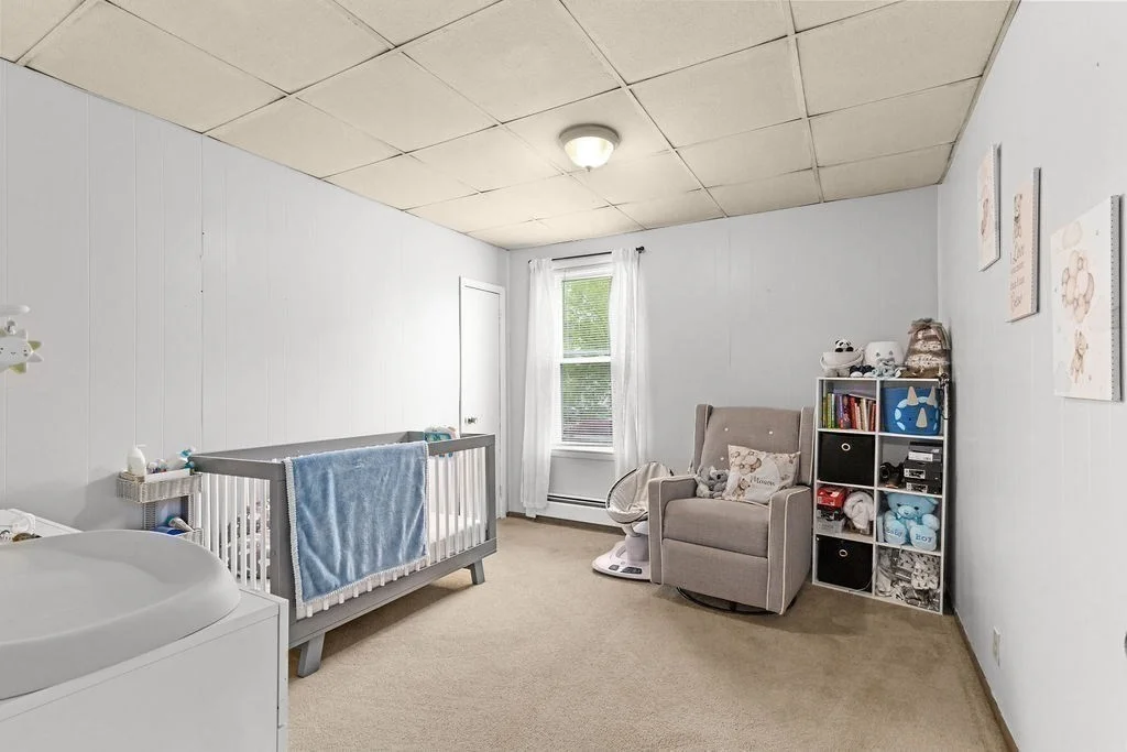 3 bed, 1 bath apartment for rent at 418 Anthony St Unit 1, Fall River — photo 9 of 13