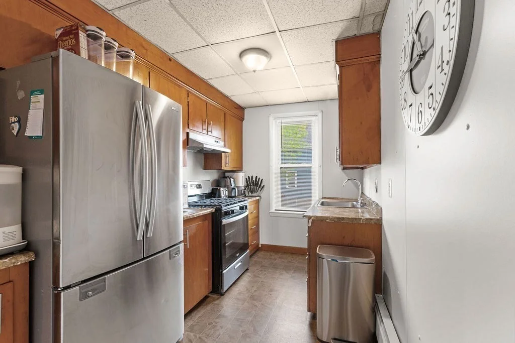 3 bed, 1 bath apartment for rent at 418 Anthony St Unit 1, Fall River