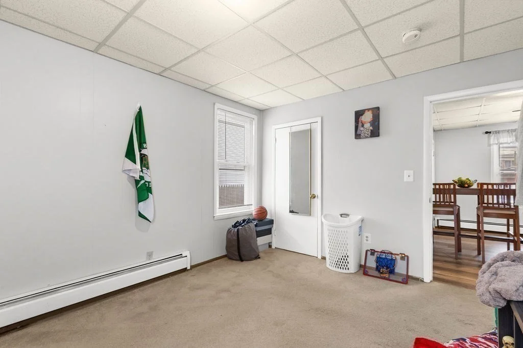 3 bed, 1 bath apartment for rent at 418 Anthony St Unit 1, Fall River — photo 11 of 13