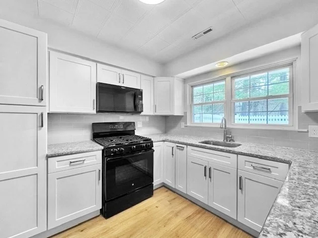 2 bed, 1 bath apartment for rent at 418 Edgebrook Dr Unit 418, Boylston — photo 1 of 21