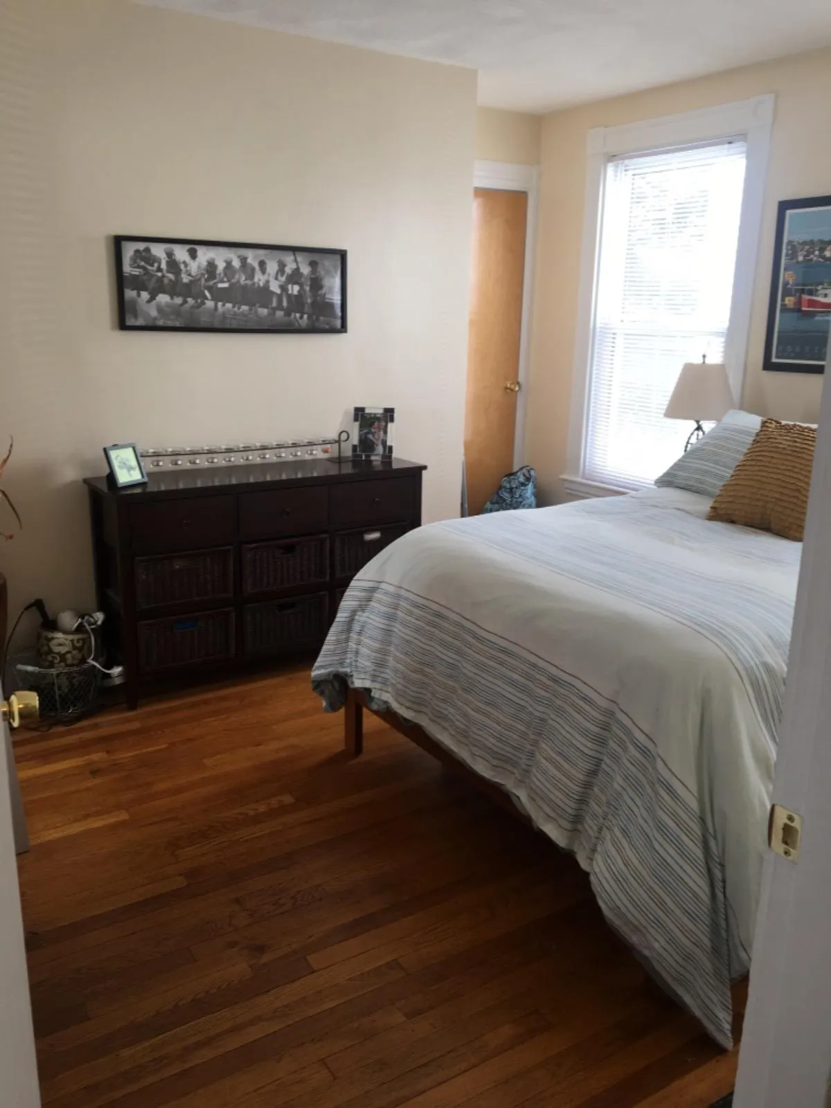 2.5 bed, 1 bath apartment for rent at 418 Medford St Unit 2, Winter Hill — photo 13 of 17