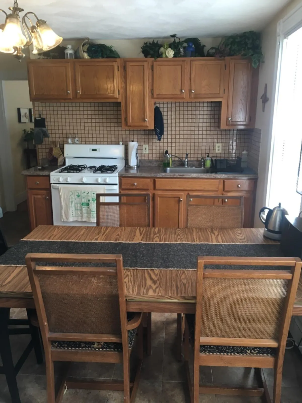 2.5 bed, 1 bath apartment for rent at 418 Medford St Unit 2, Winter Hill