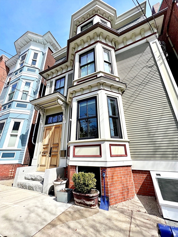 1 bed, 1 bath apartment for rent at 418 Sumner St Unit B, East Boston — photo 14 of 17