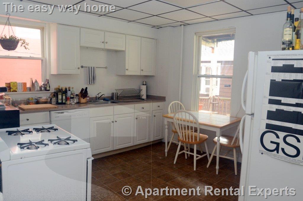 3 bed, 1 bath apartment for rent at 418 Washington St Unit 2, Harvard Square — photo 2 of 13
