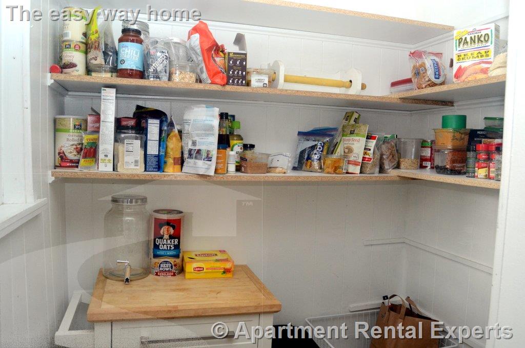 3 bed, 1 bath apartment for rent at 418 Washington St Unit 2, Harvard Square — photo 4 of 13