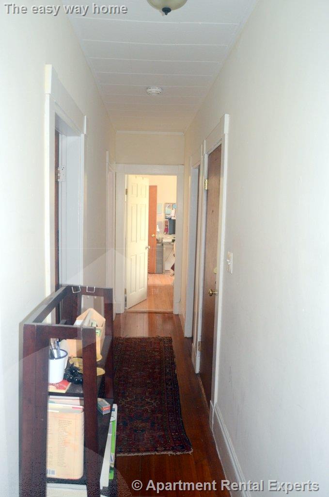 3 bed, 1 bath apartment for rent at 418 Washington St Unit 2, Harvard Square — photo 10 of 13