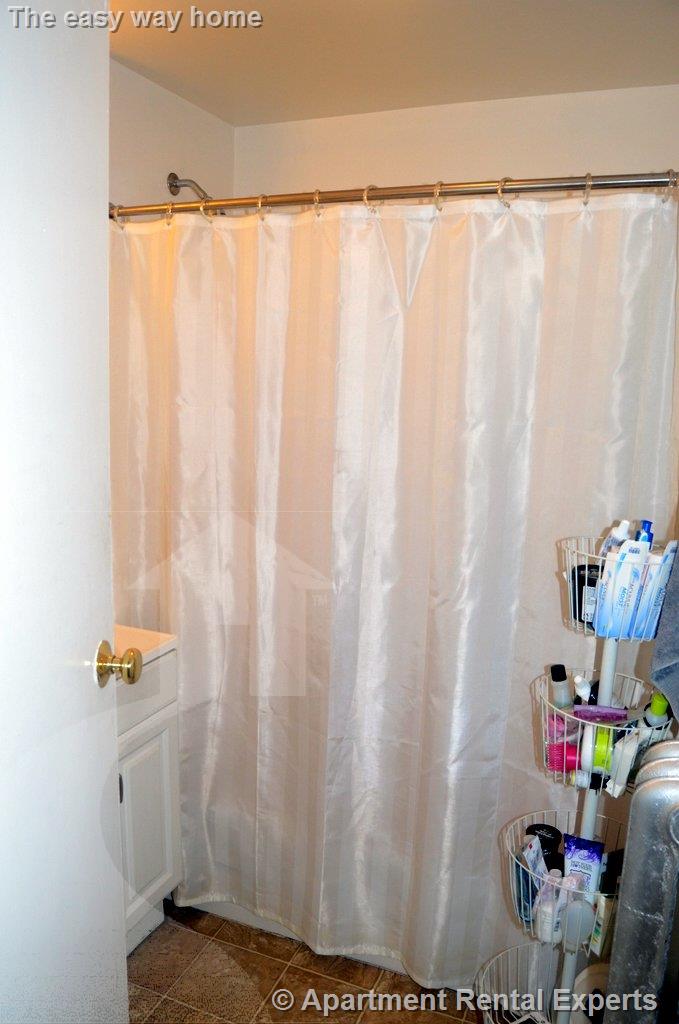 3 bed, 1 bath apartment for rent at 418 Washington St Unit 2, Harvard Square — photo 6 of 13