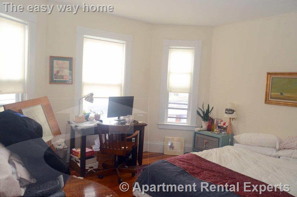 3 bed, 1 bath apartment for rent at 418 Washington St Unit 2, Harvard Square — photo 8 of 13