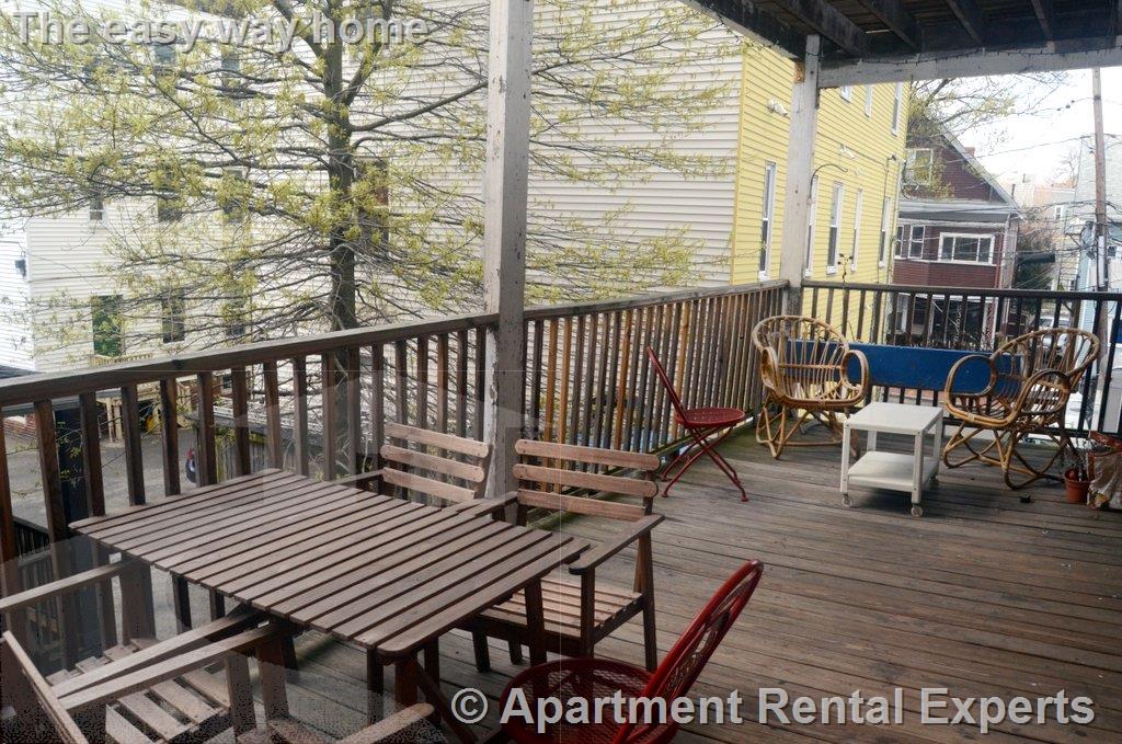 3 bed, 1 bath apartment for rent at 418 Washington St Unit 2, Harvard Square — photo 12 of 13
