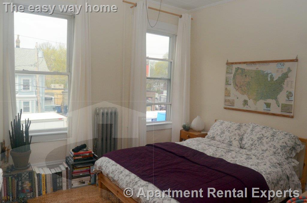 3 bed, 1 bath apartment for rent at 418 Washington St Unit 2, Harvard Square — photo 5 of 13