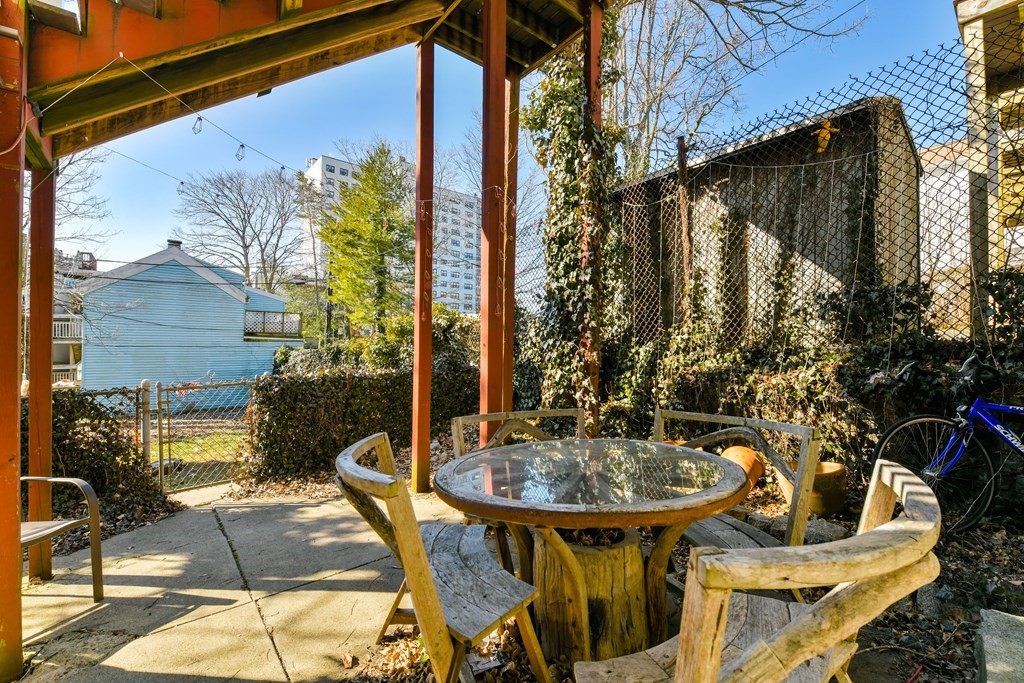 1 bed, 1 bath apartment for rent at 419 E 7th Unit 1, South Boston — photo 10 of 11