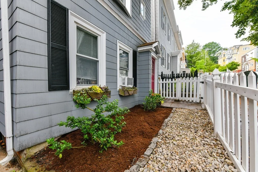 3 bed, 1 bath apartment for rent at 419 E 7th Unit 2, South Boston — photo 14 of 19