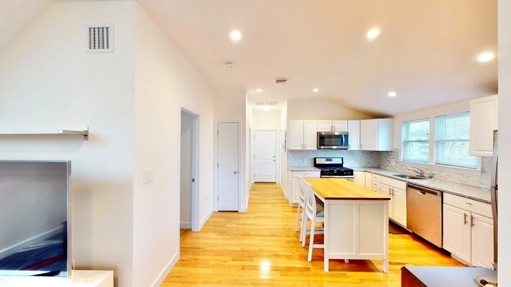 2 bed, 1 bath apartment for rent at 42-44 Austin St Unit 3, Norwood — photo 2 of 25