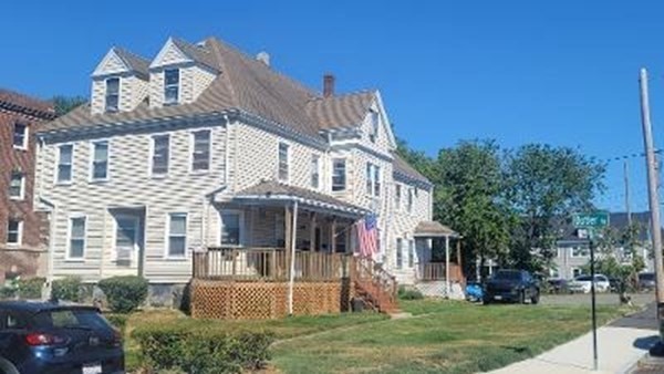 1 bed, 1 bath apartment for rent at 42 Butler Rd Unit 1, Quincy Center