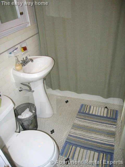 2 bed, 1 bath apartment for rent at 42-44 Garrison Ave Unit 1, Teele Square — photo 5 of 12