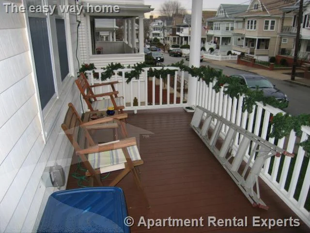 2 bed, 1 bath apartment for rent at 42-44 Garrison Ave Unit 1, Teele Square — photo 11 of 12
