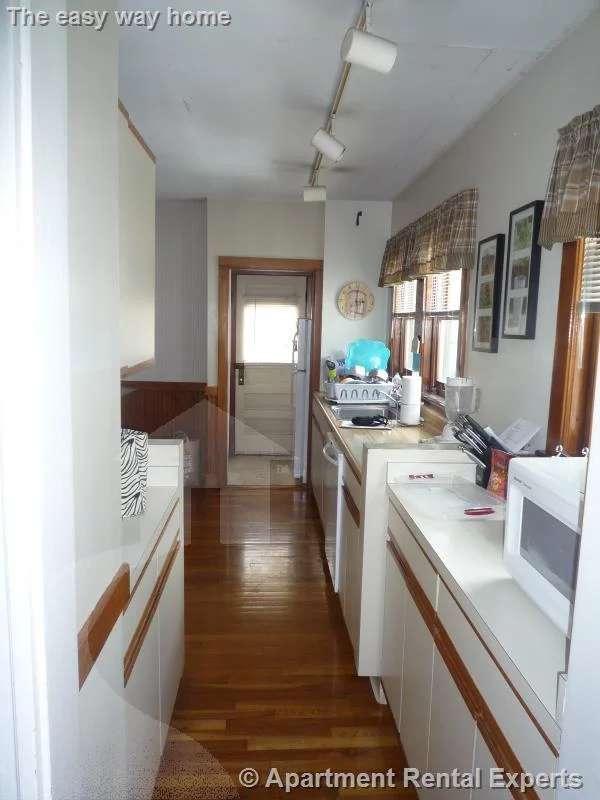 2 bed, 1 bath apartment for rent at 42-44 Garrison Ave Unit 1, Teele Square — photo 7 of 12