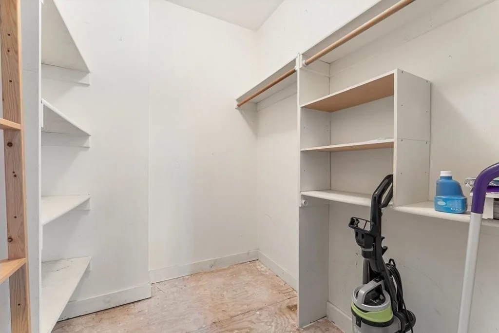 3 bed, 2 bath apartment for rent at 42-44 Woodlawn St Unit 5, Jamaica Plain — photo 16 of 29
