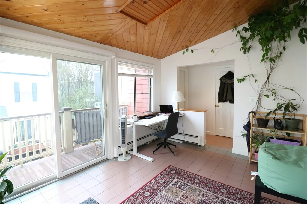 2 bed, 1 bath apartment for rent at 42-48 Marion St Unit 44, Ward Two — photo 17 of 18