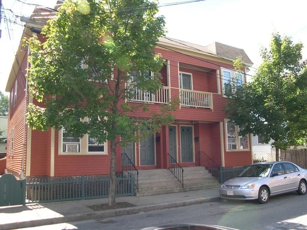 2 bed, 1 bath apartment for rent at 42-48 Marion St Unit 44, Ward Two — photo 1 of 18
