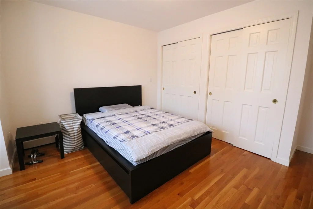 2 bed, 1 bath apartment for rent at 42-48 Marion St Unit 44, Ward Two — photo 5 of 18