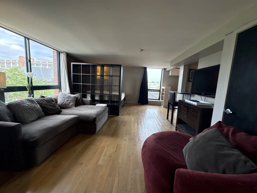1 bed, 1 bath apartment for rent at 42 8th St Unit 1501, Charlestown — photo 4 of 15