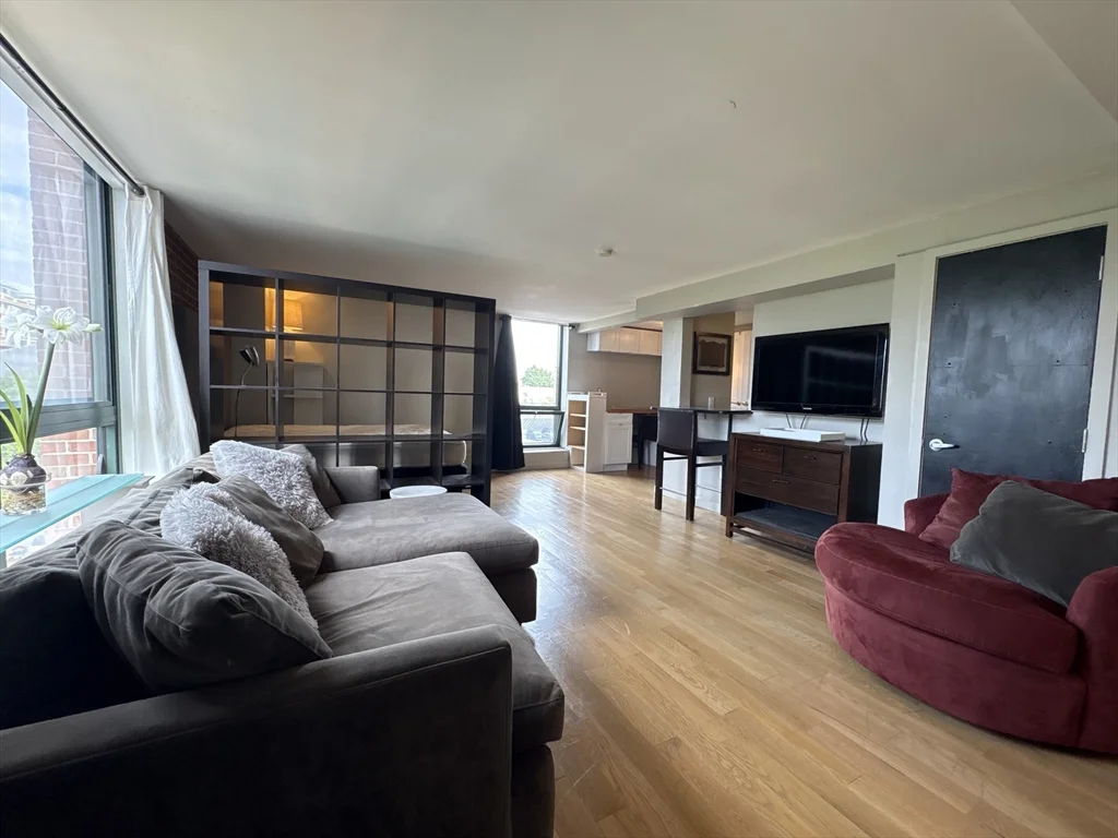 1 bed, 1 bath apartment for rent at 42 8th St Unit 1501, Charlestown — photo 2 of 15