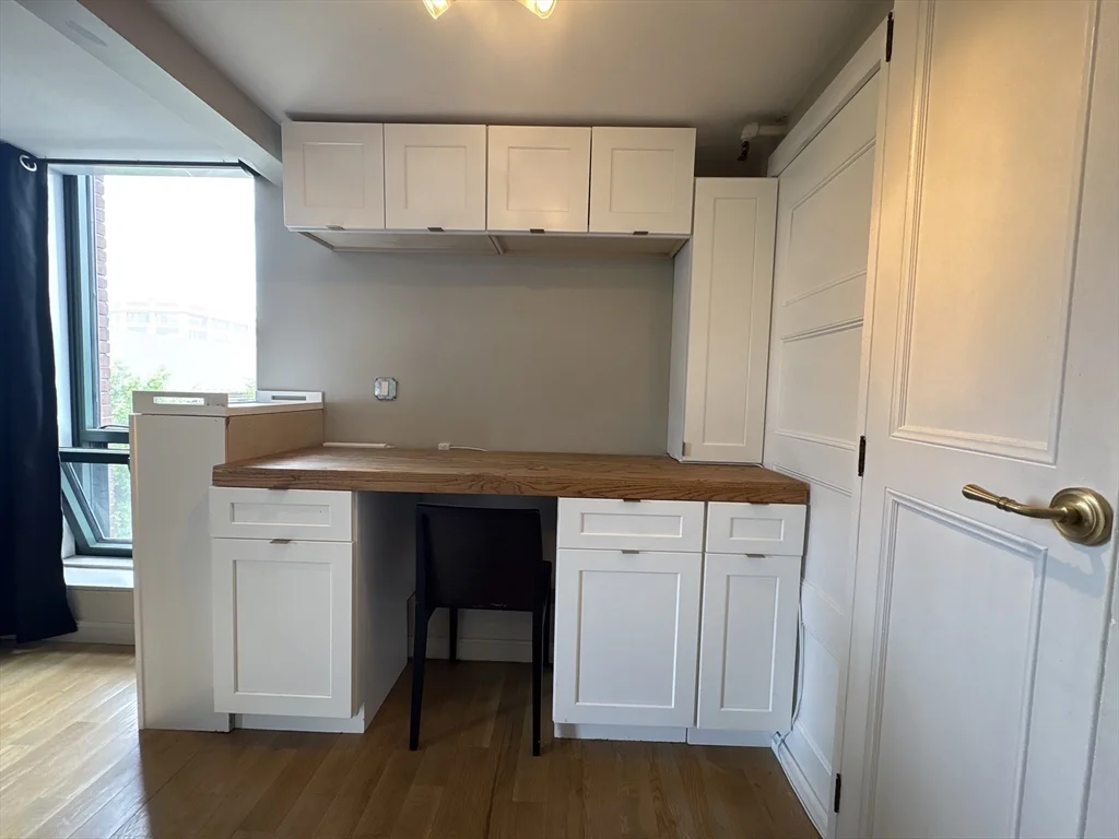 1 bed, 1 bath apartment for rent at 42 8th St Unit 1501, Charlestown — photo 8 of 15