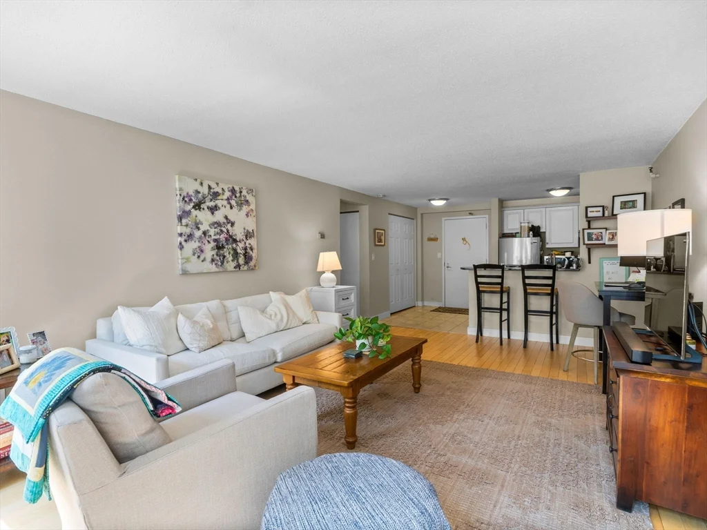 1 bed, 1 bath apartment for rent at 42 8th St Unit 5312, Charlestown — photo 4 of 27