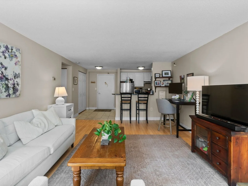 1 bed, 1 bath apartment for rent at 42 8th St Unit 5312, Charlestown — photo 5 of 27
