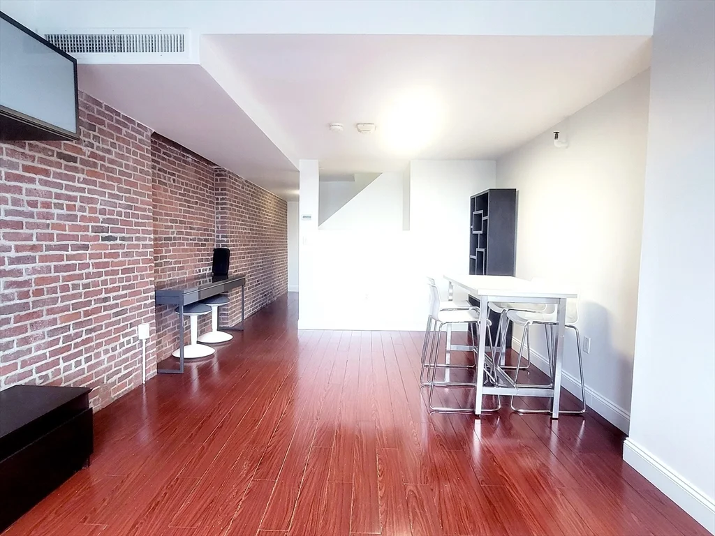 2 bed, 2 bath apartment for rent at 42 8th Unit 2515, Charlestown — photo 5 of 29