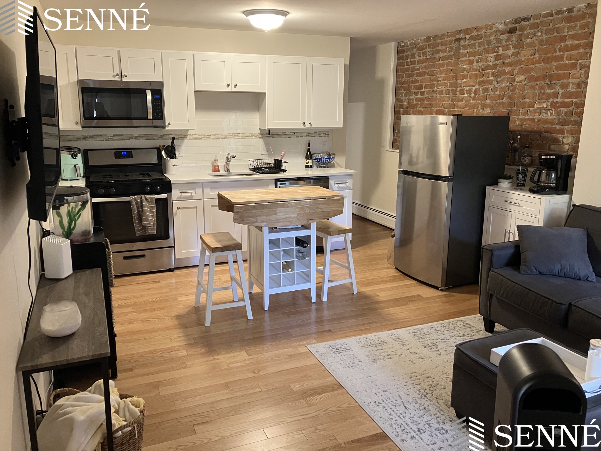 2 bed, 1 bath apartment for rent at 42A Linden Ave Unit 3, Spring Hill — photo 1 of 10