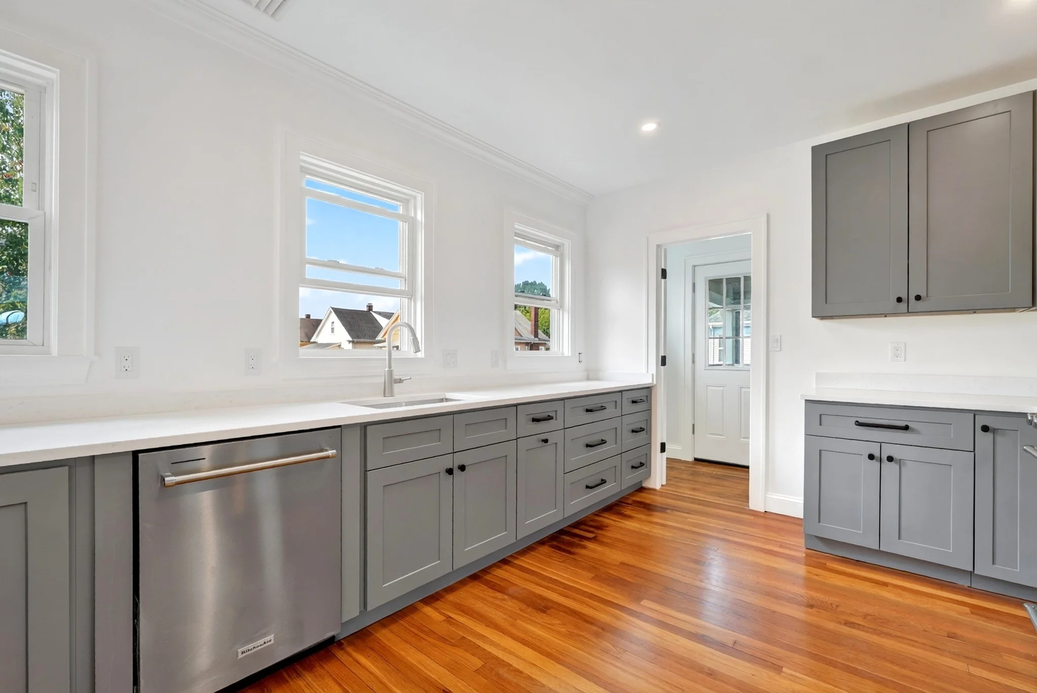 3 bed, 2 bath apartment for rent at 42 Adams St Unit 2, Arlington — photo 13 of 37