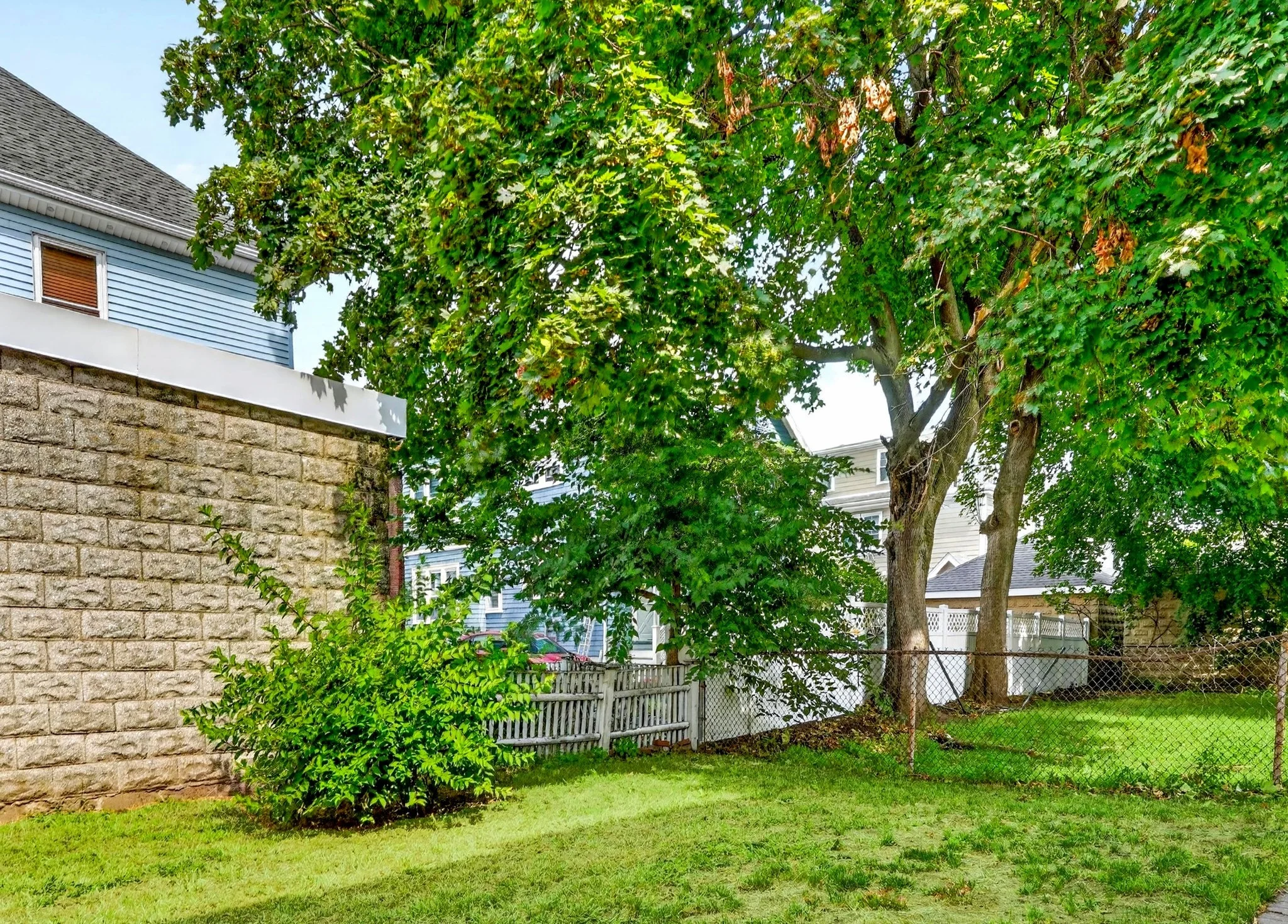 3 bed, 2 bath apartment for rent at 42 Adams St Unit 2, Arlington — photo 33 of 37
