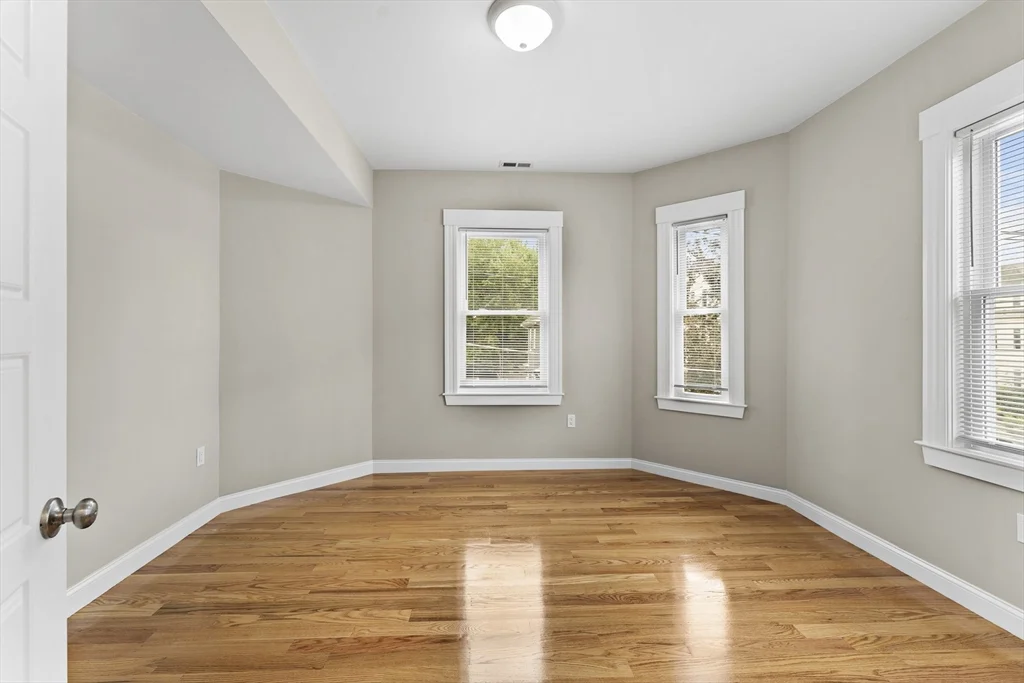 3 bed, 1 bath apartment for rent at 42 Almont St Unit 2L, Medford — photo 18 of 33
