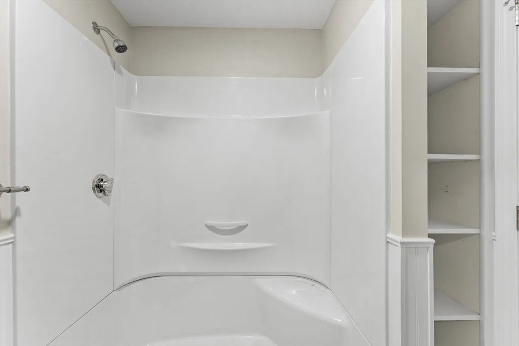 3 bed, 1 bath apartment for rent at 42 Almont St Unit 3L, Medford — photo 10 of 28
