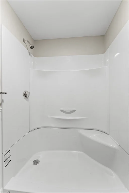 3 bed, 1 bath apartment for rent at 42 Almont St Unit 3L, Medford — photo 11 of 28