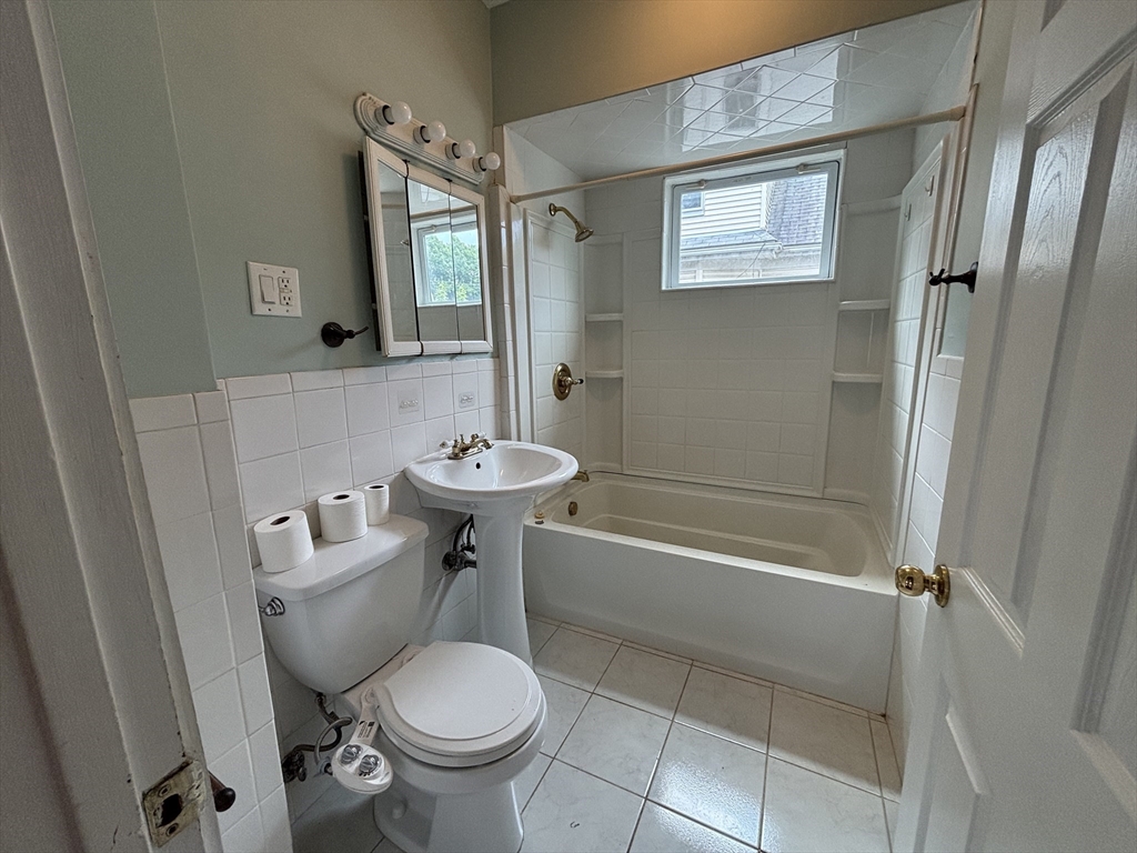 2 bed, 1 bath apartment for rent at 42 Bainbridge St Unit 2, Malden — photo 14 of 17