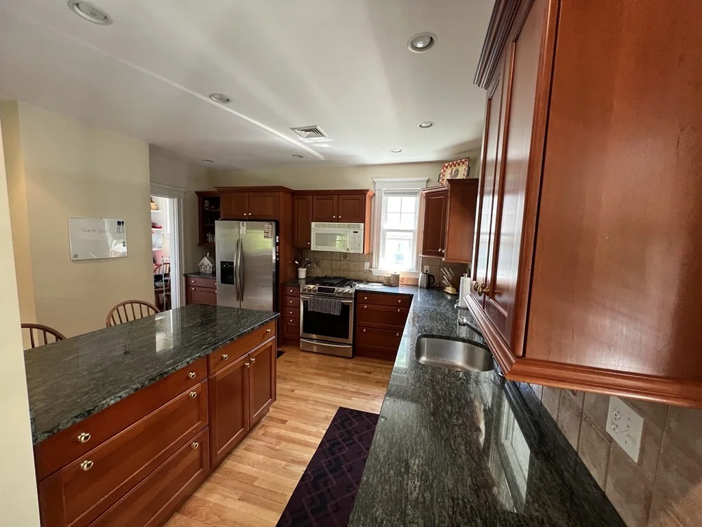 3 bed, 2 bath apartment for rent at 42 Barnard Ave Unit 2, Watertown — photo 18 of 20