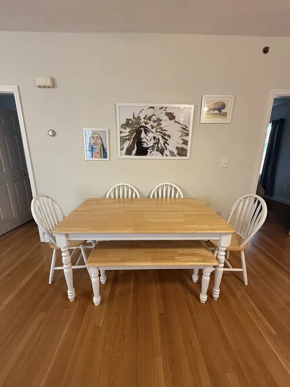 2 bed, 1 bath apartment for rent at 42 Bartlett St Unit 2, Beverly — photo 15 of 28