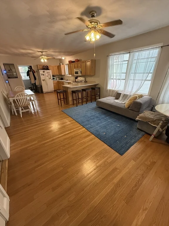 2 bed, 1 bath apartment for rent at 42 Bartlett St Unit 2, Beverly — photo 10 of 28