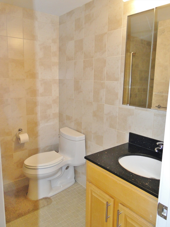 1 bed, 1 bath apartment for rent at 42 Beach St Unit 4D, Chinatown — photo 5 of 7