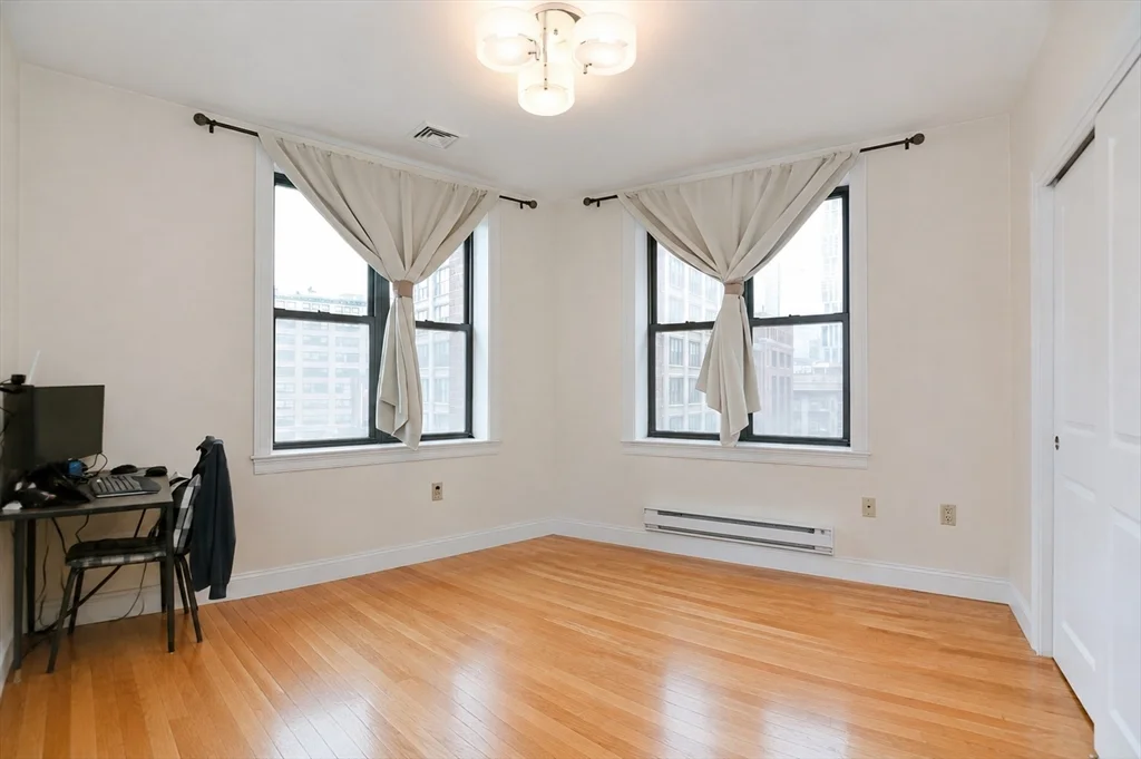 2 bed, 1 bath apartment for rent at 42 Beach St Unit 6B, Chinatown — photo 4 of 14