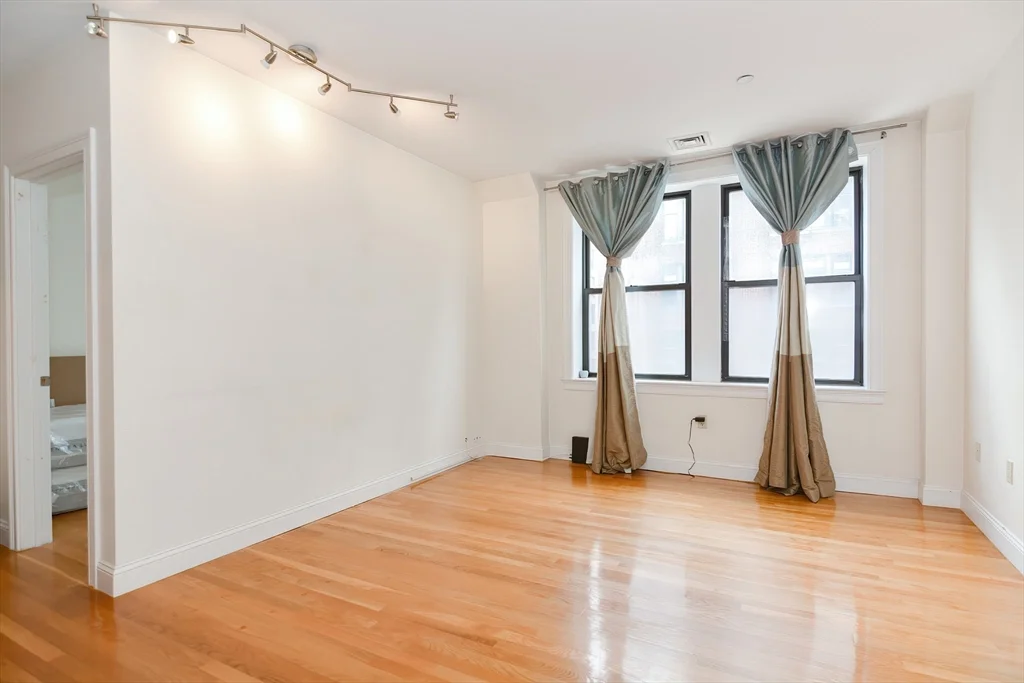 2 bed, 1 bath apartment for rent at 42 Beach St Unit 6B, Chinatown — photo 1 of 14