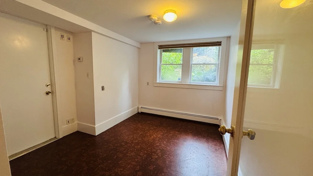 3 bed, 2 bath apartment for rent at 42 Bigelow Stree Unit 1, Mid-Cambridge — photo 15 of 18