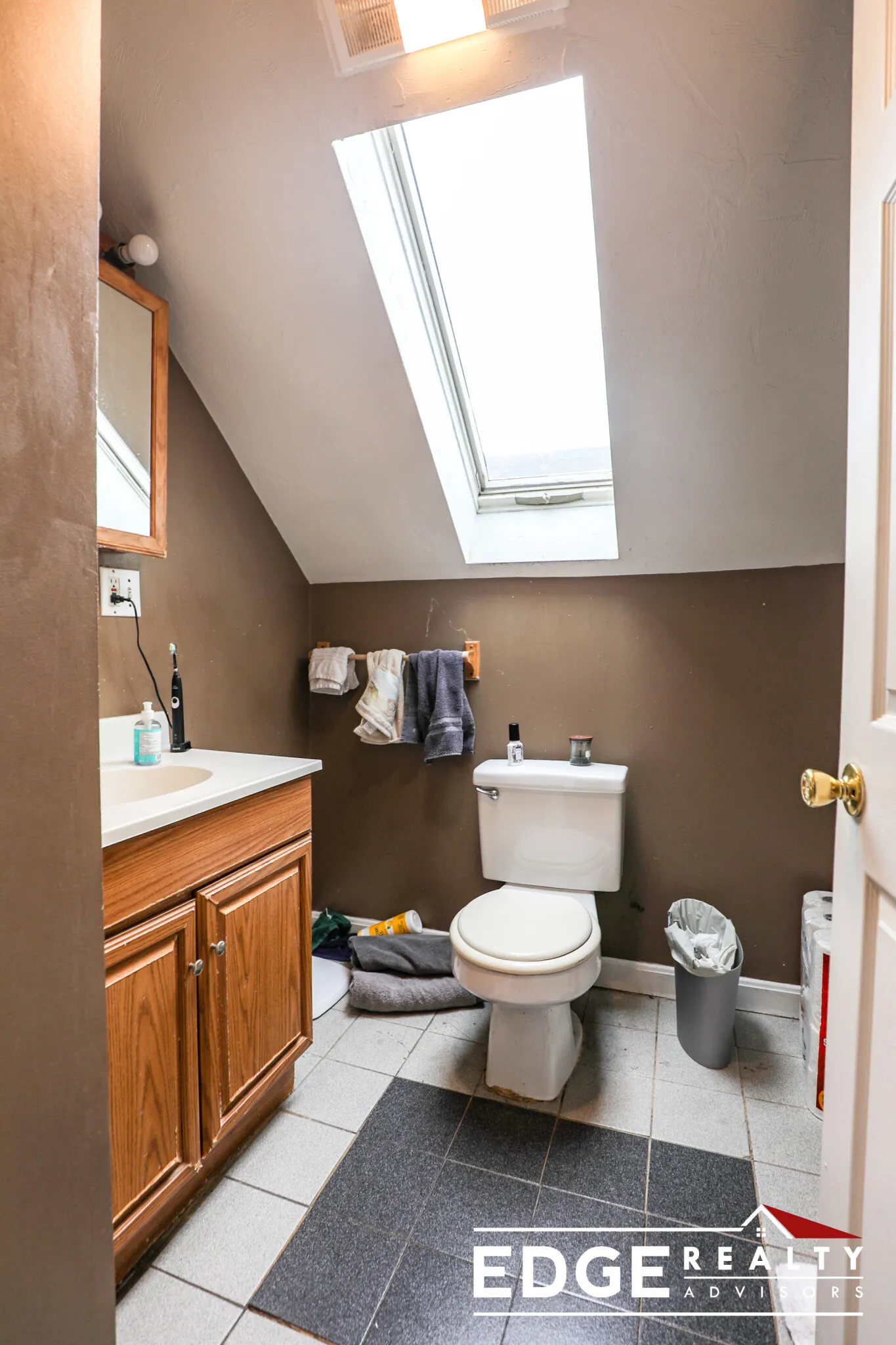 4 bed, 1 bath apartment for rent at 42 Brainerd Rd Unit 3, Brighton — photo 6 of 10